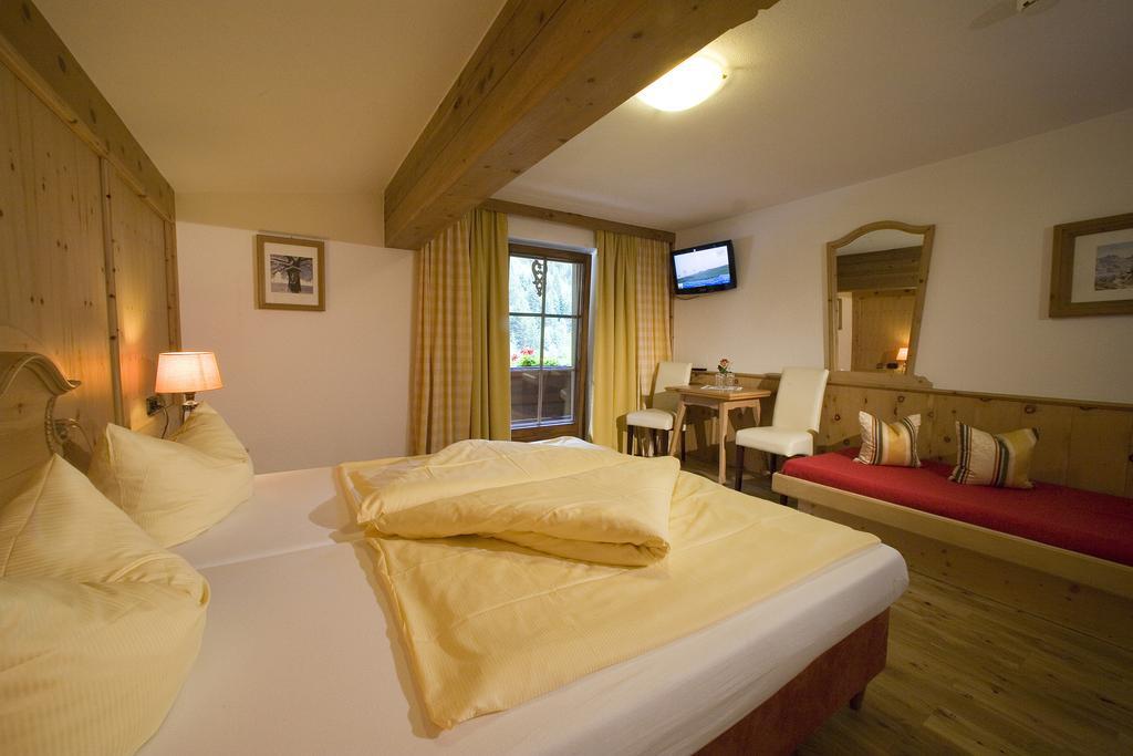 Hotel Alpenhotel Tirolerhof 4*