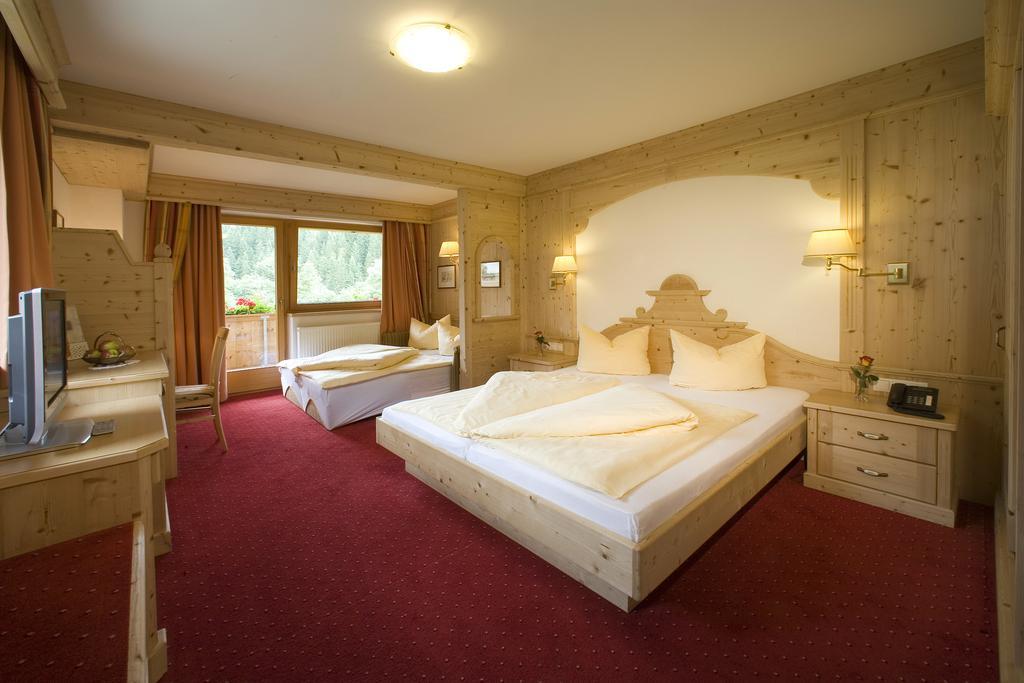 Alpenhotel Tirolerhof Hotel
