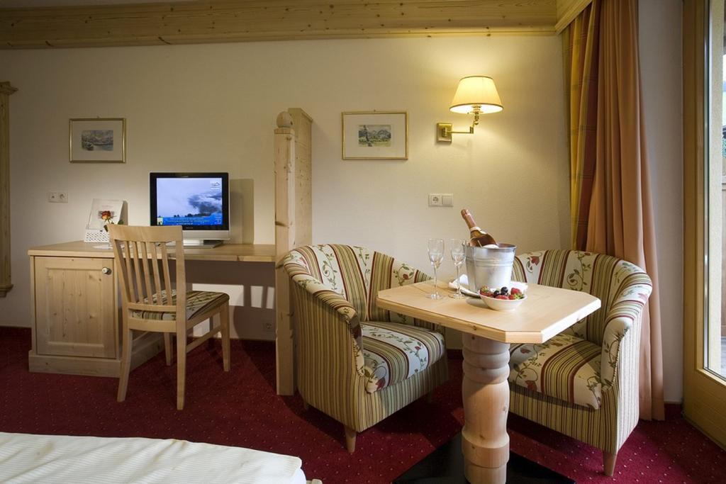 Hotel Alpenhotel Tirolerhof 4*